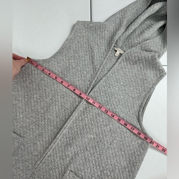 Talbots Quilted Open Front Hooded Sleeveless Vest Cardigan Jacket Gray - Picture 5 of 7